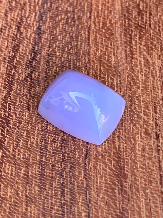 Holly Blue Agate   13.08 ct Sugarloaf Cabochon  15.9 x 12.3 x 8.5