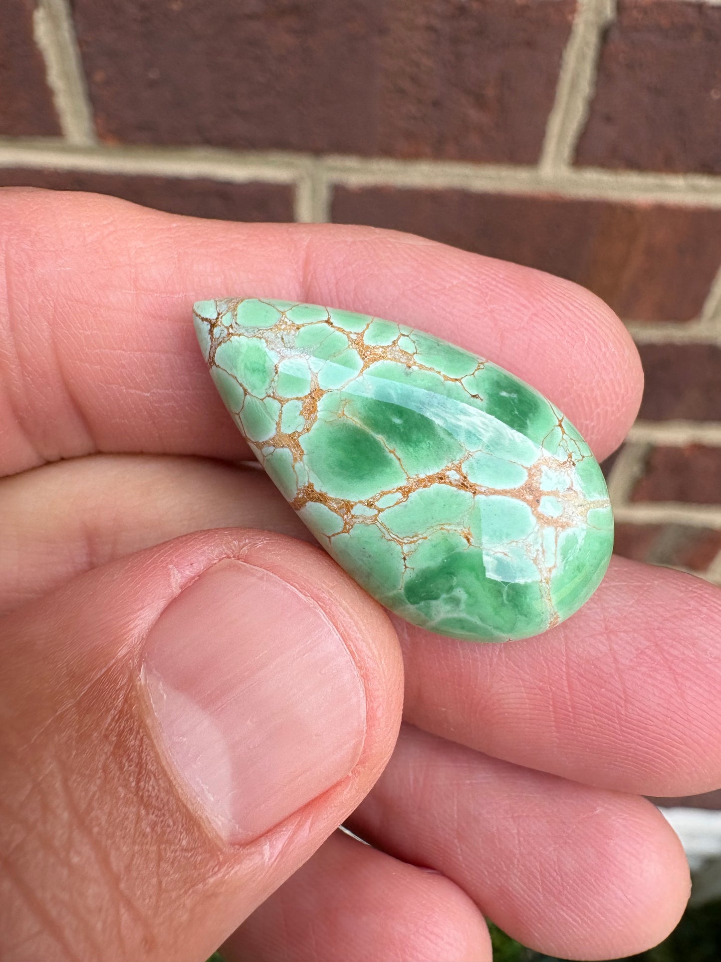 Variscite Cabochon 27.65 ct Pear Shape 32.3 x 17.4 x 7.0
