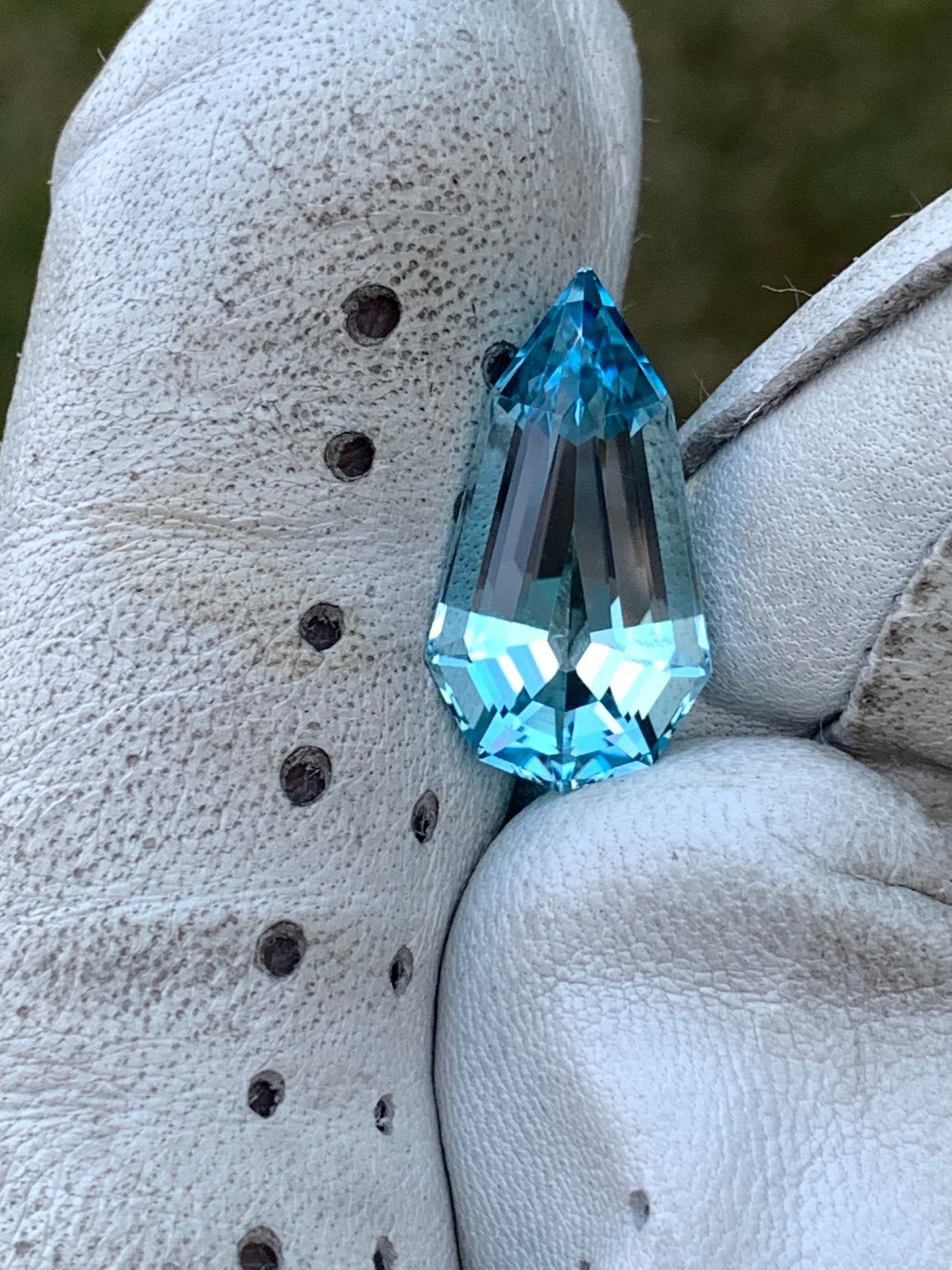 Aquamarine 7.42 ct Step Cut Pear 19.0 x 10.5 x 7.8