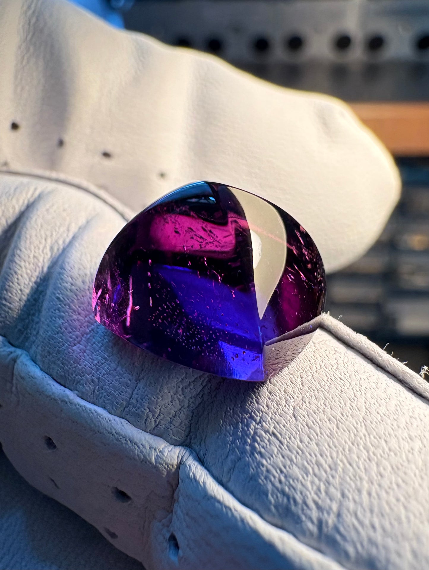 Amethyst Sugarloaf Cab   11.85 ct  14.0 x 11.5 x 9.3 mm