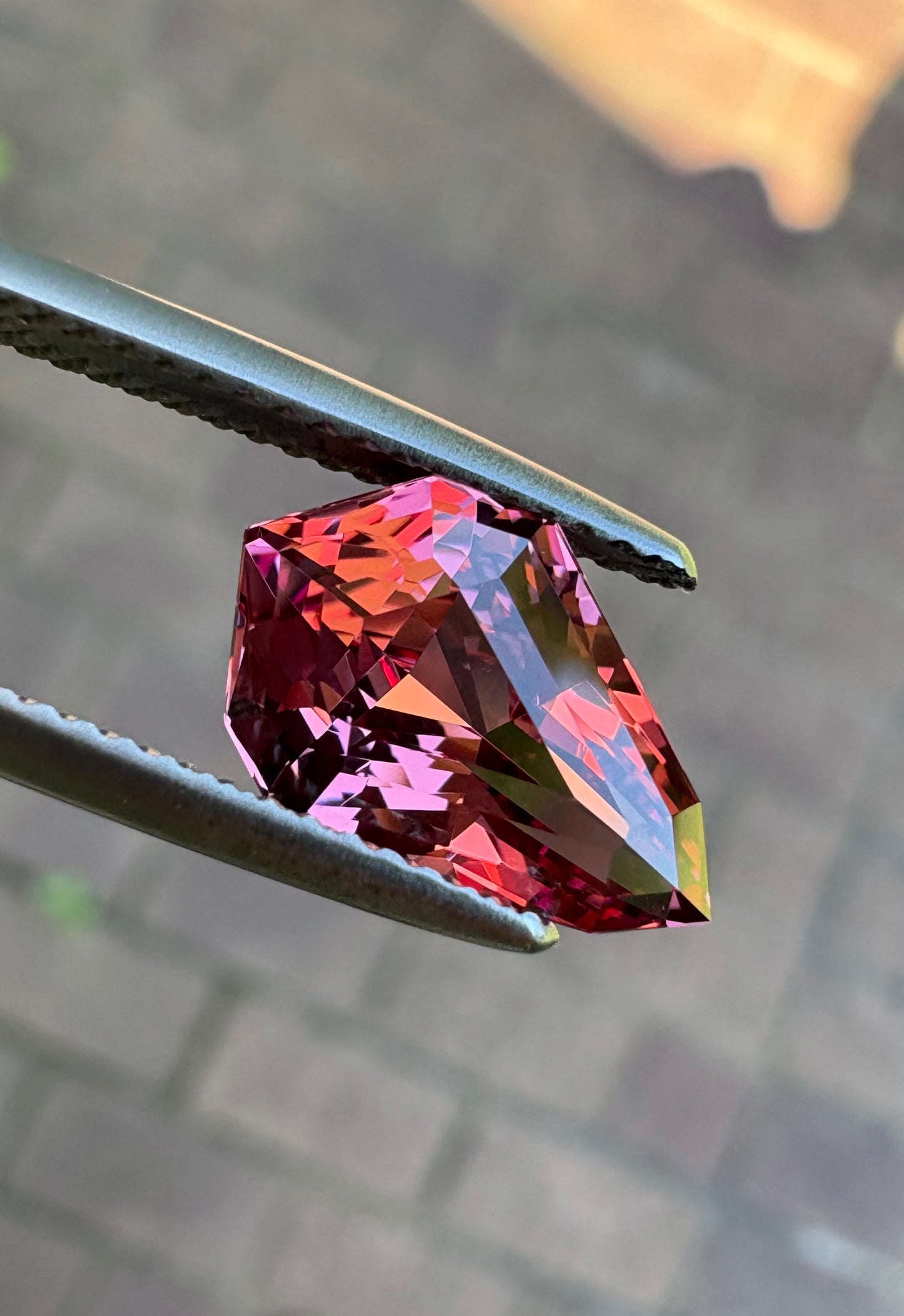 Umbalite (Rhodolite) Garnet   3.74 ct  Shield Cut  12.5 x 8.5 x 5.5