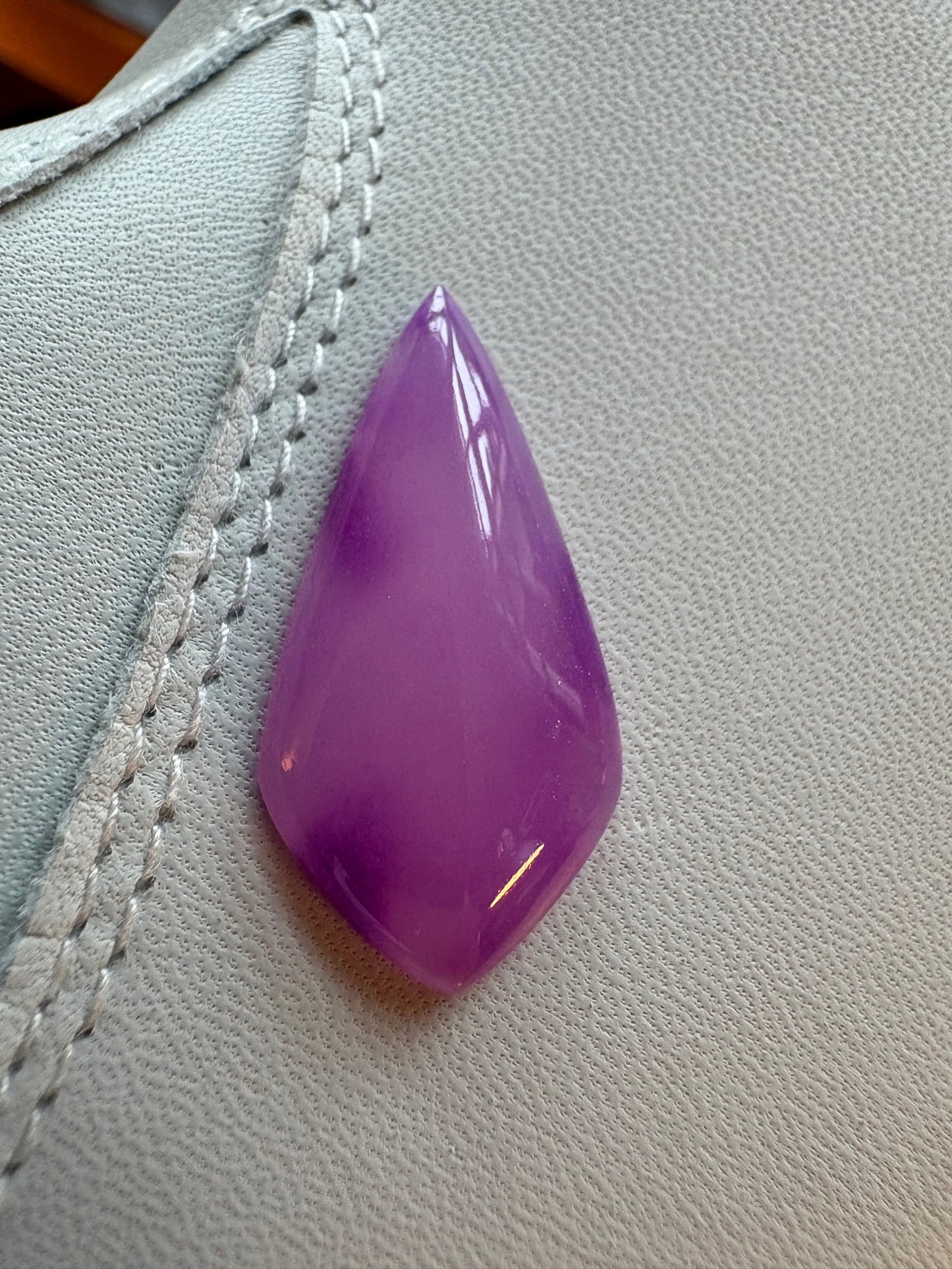 Sugilite   10.20 ct  Shield Cab  28.3 x 14.5 x 4.5 mm